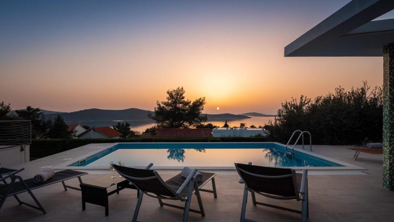 Villa Tela With Pool Žaborić Exteriér fotografie
