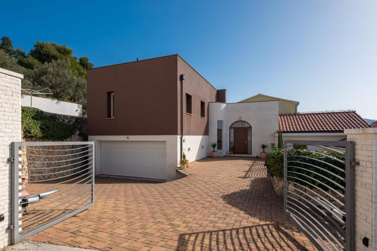 Villa Tela With Pool Žaborić Exteriér fotografie