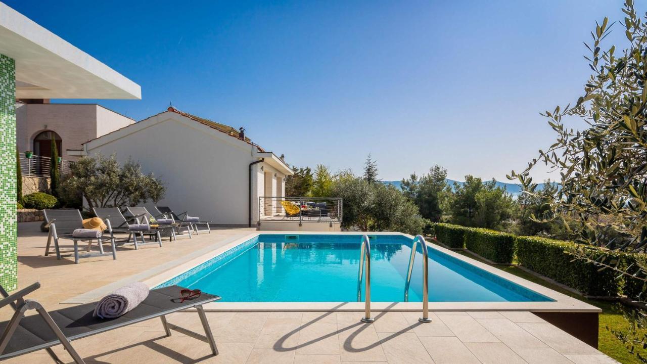 Villa Tela With Pool Žaborić Exteriér fotografie