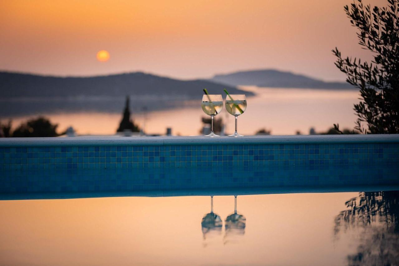 Villa Tela With Pool Žaborić Exteriér fotografie